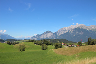 … Blick über das Westliche Mittelgebirge …