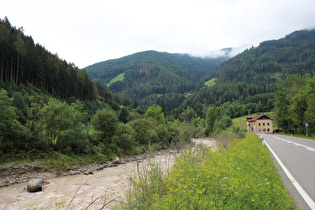 das Gadertal weit unten, Blick talaufwärts …