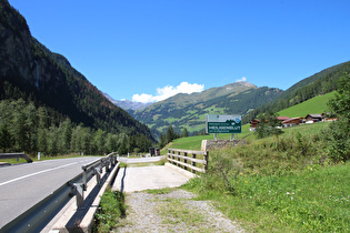 Brücke über den Apriacher Bach, Blick talaufwärts