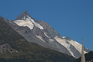 Zoom auf v. l. n. r. Großglockner, Glocknerwand und Teufelskamp