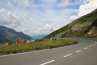 Blick über die Kehre 9 Hexenküche auf Dientener Berge und Steinernes Meer dahinter