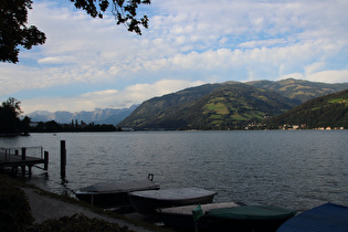 in Zell am See, Blick über den Zeller See auf Steinernes Meer und Dientener Berge, …