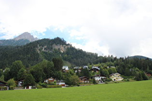 Blick über Bachwinkl auf die Einsiedelei am Palfen, darüber das Persailhorn