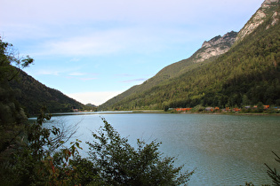 der Stausee Saalachsee, Blick talabwärts zur Staumauer