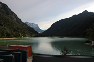 neben der Staumauer, Blick über den Saalachsee talaufwärts