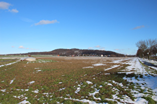 zwischen Ditterke und Everloh, Blick auf Benther Berg und den unpassierbaren Radweg