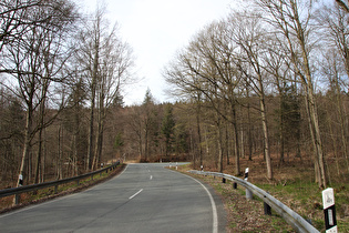 Kehre unterhalb der Passhöhe, Blick bergauf