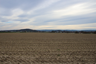 … und Blick auf Gehrdener Berg und Deister