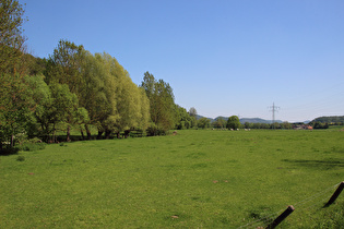 … und Blick talaufwärts zum Vogler am Horizont