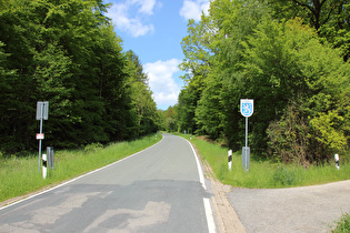 Landkreisgrenze zwischen Holzminden und Northeim, Blick bergauf