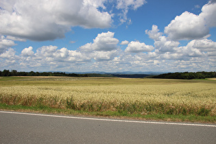 … Blick nach Nordwesten zum Sauerland …