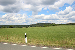 … und Blick nach Norden zum Talgang im Kellerwald