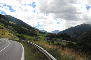 weiter oben, Blick über Fontaine Dessus und Rive Haute zum Mont Vélan …