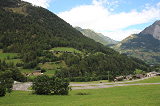 oberhalb der Kehren, Blick auf Fontaine Dessus und Fornex …