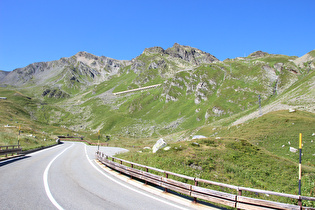 … und Blick auf v. l. n. r. Pointe du Drône, Grande Chenalette und Petite Chenalette