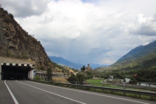 zwischen Sarre und Saint-Pierre, Blick zum Castello di Sarre