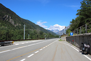 etwas weiter, Blick zum Massif du Mont-Blanc