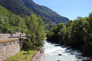 … und Blick flussabwärts