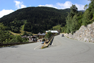 unterste Kehre der Nordostrampe oberhalb von La Thuile