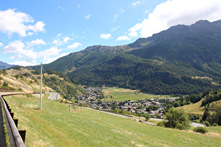 weiter oben, Blick auf La Thuile und Buic