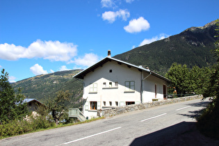 in Sainte-Foy-Tarentaise, unteres Ende der Südwestrampe des Col du Petit Saint-Bernard …