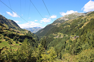 weiter oben, Blick talabwärts auf Piperon