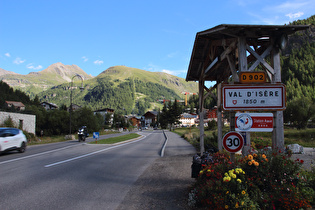 in Val d'Isere, Blick auf Crète des Lessières und Tête de Solaise