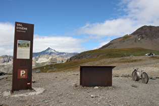 Blick nach Norden zum Aiguille de la Grande Sassière …