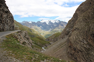 wenig weiter, Blick über die Ruisseau de la Lenta auf L'Albaron und Dôme du Grand Fond