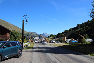 … und Blick talabwärts nach Les Verneys