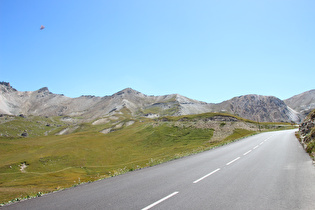 weiter oben, Blick auf Petit Galibier und Passhöhe, …