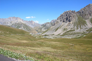 … Blick auf Les Granges du Galibier …