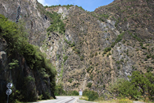 … und Blick in die Schlucht talabwärts