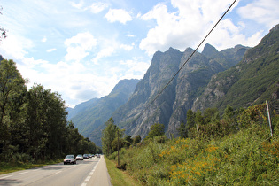 kurz nach der Kurve in Rochetaillée, Blick talabwärts …