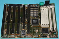 386er-Hauptplatine, mit aufgelöteter CPU, 4 SIMM- und 2 PS/2-Steckplätzen